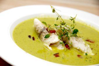 billede resultat for ærtesuppe med dampet rødspætte