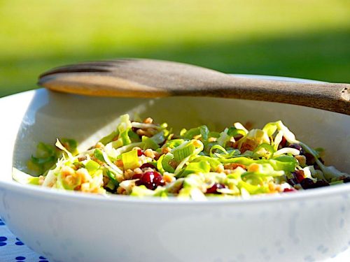 billede med perlespelt med spidskål og tranebær