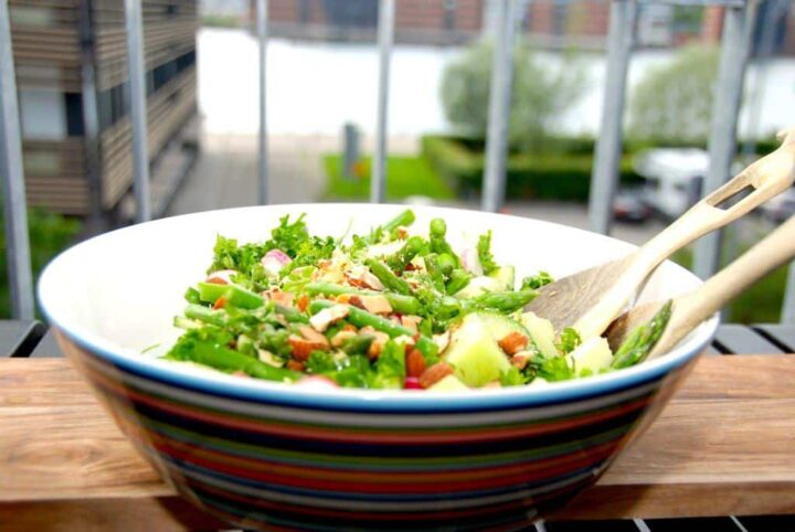 billede med melonsalat med asparges