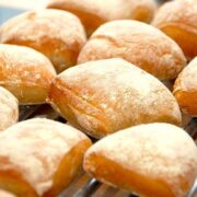 Langtidshævede durum boller