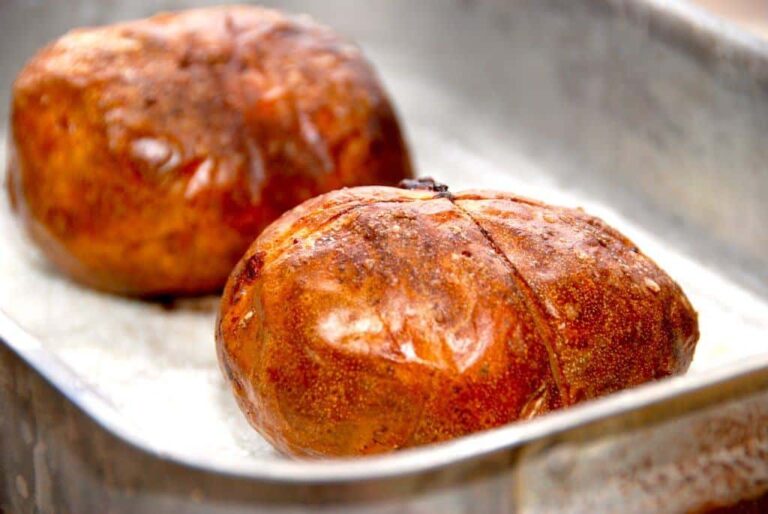 billede med bagekartofler og bagte kartofler