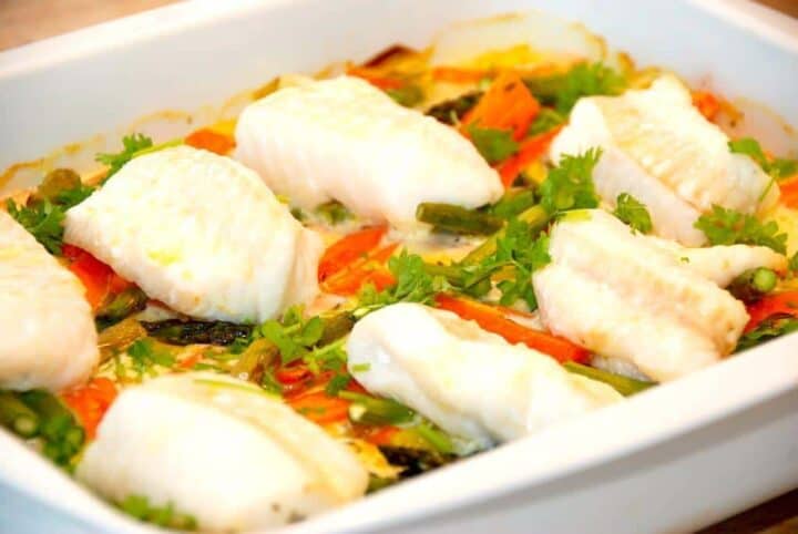billede med fisk i fad