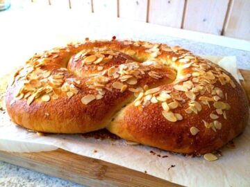billederesultat for hjemmebagt kringle med marcipan