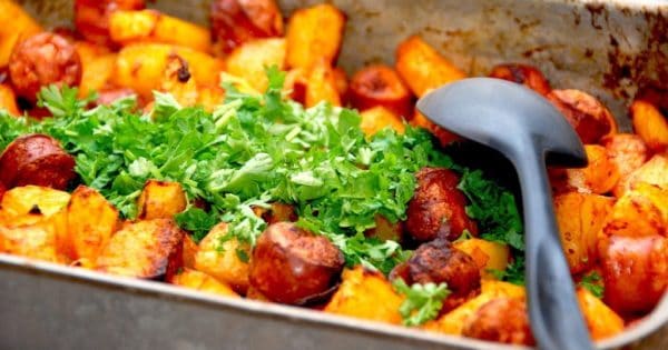 billede med pølsemix i ovn