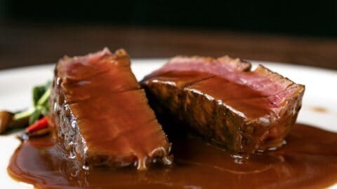Billede med sauce bordelaise.