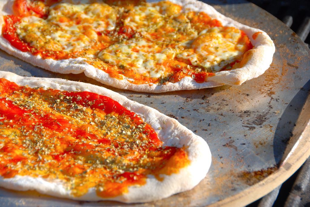 Nem pizzadej til grill