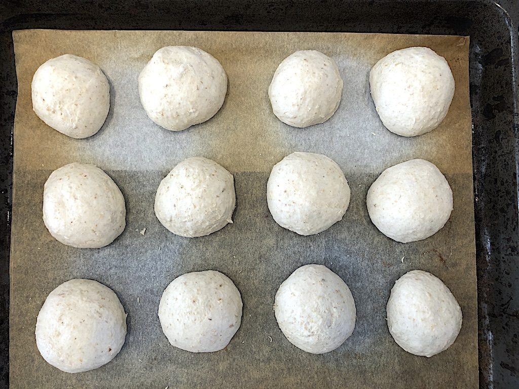 billede med brusebadsboller på bageplade