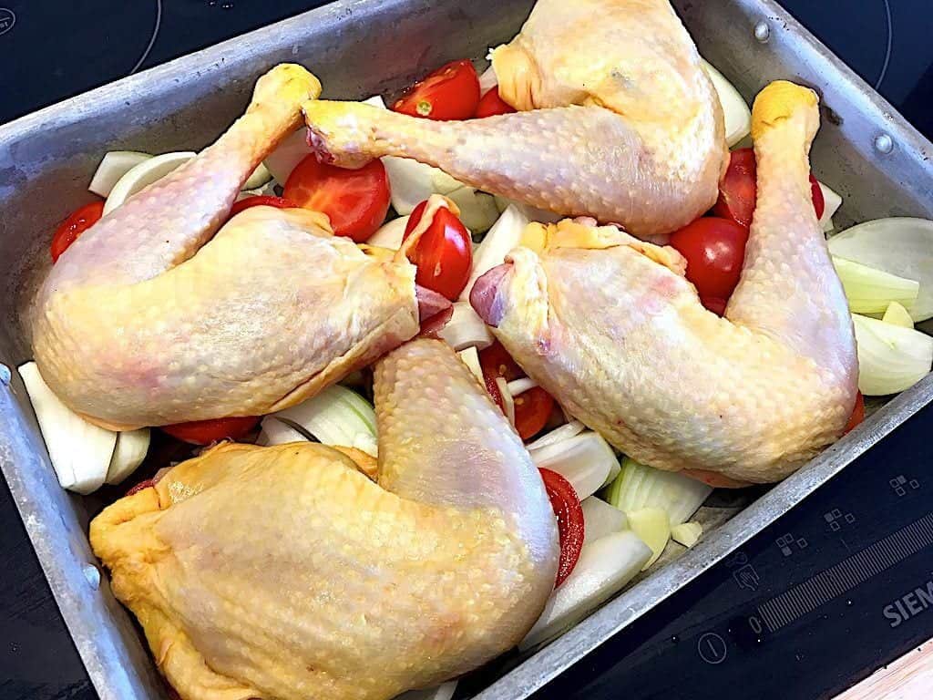 billede med hele kyllingelår til kyllingefad