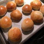billede med boller på bageplade