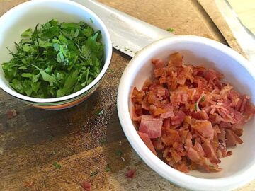 billede med persille og bacon til kartoffelsuppe