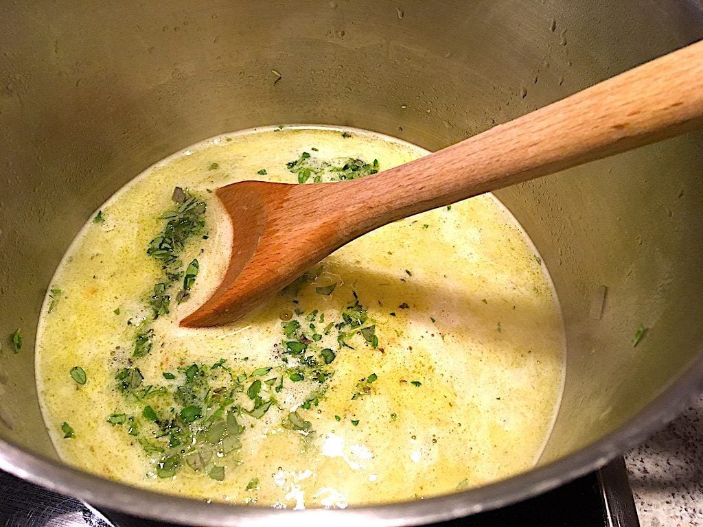 billederesultat for grønkålssuppe med bagekartofler