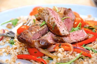 bøf med perlespelt
