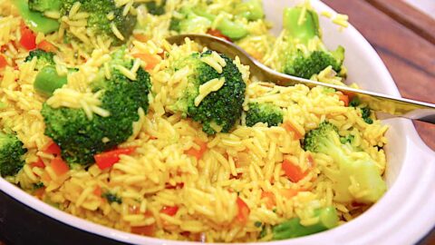basmati ris med karry og broccoli