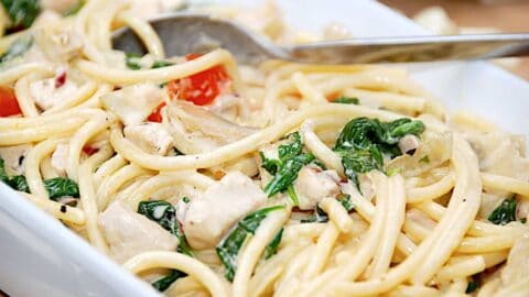 Billede af pasta med artiskokker.