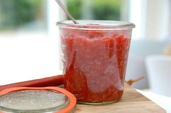 billede med rabarbermarmelade