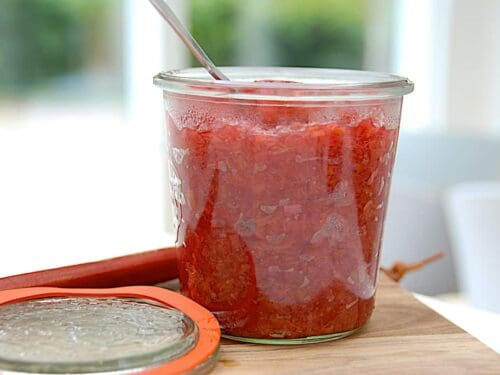 billede med rabarbermarmelade
