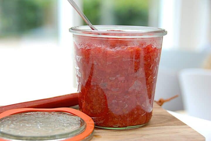 billede med rabarbermarmelade