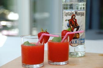 billede med strawberry daiquiri drink