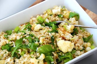 perlebygsalat med blomkål