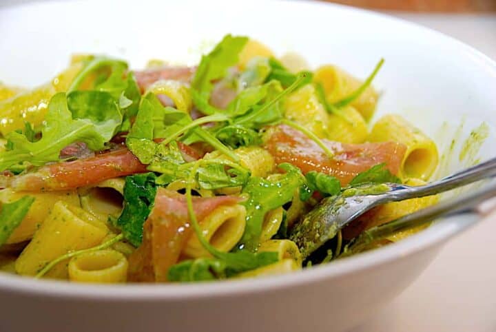 billede til pasta med pesto