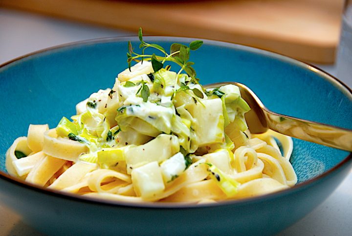 Billede af pasta med knoldselleri og porre.