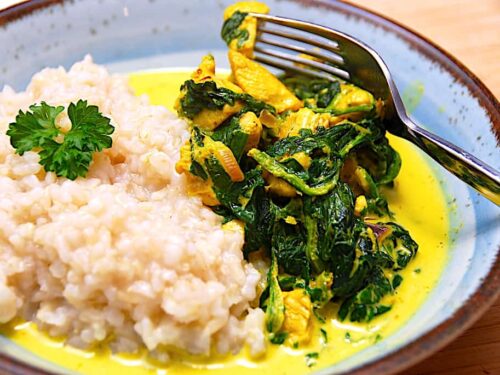 spinat curry med brune ris