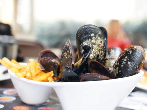 Moules frites – muslinger med pommes frites