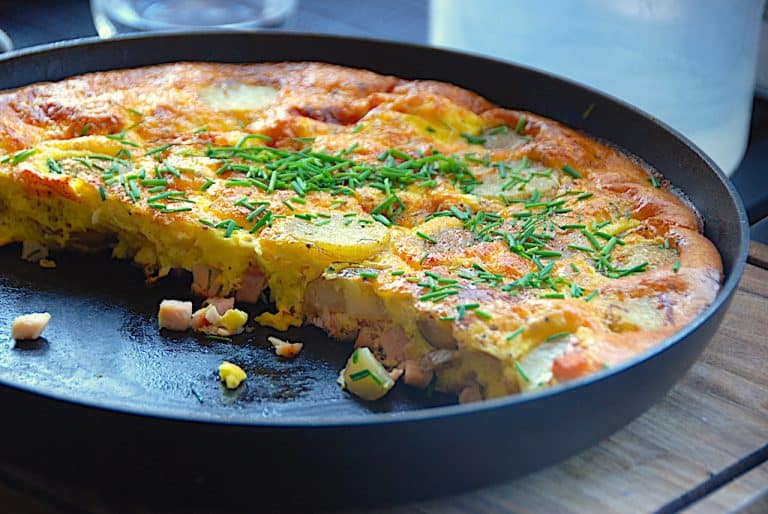 billede med æggekage med kartofler