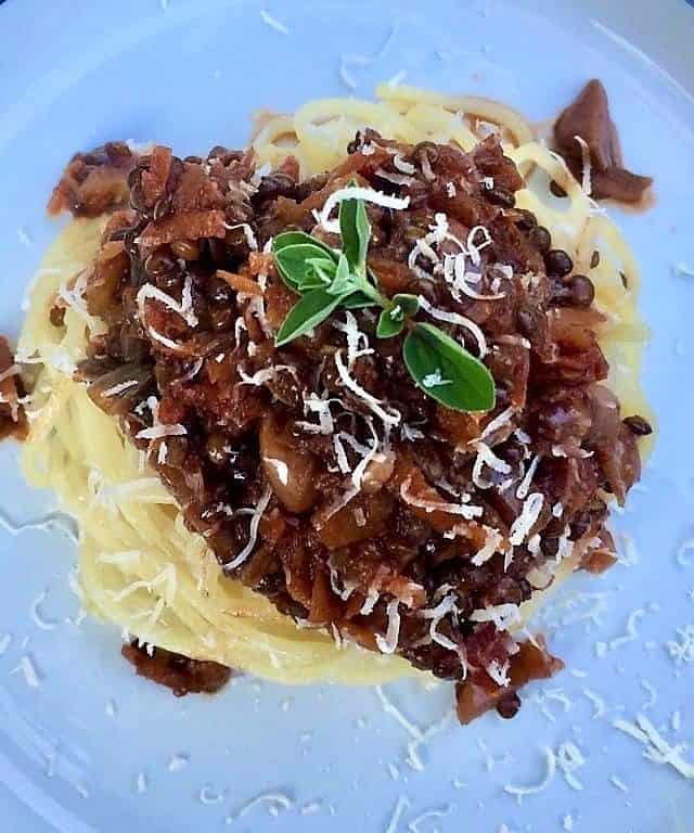 Beluga bolognese