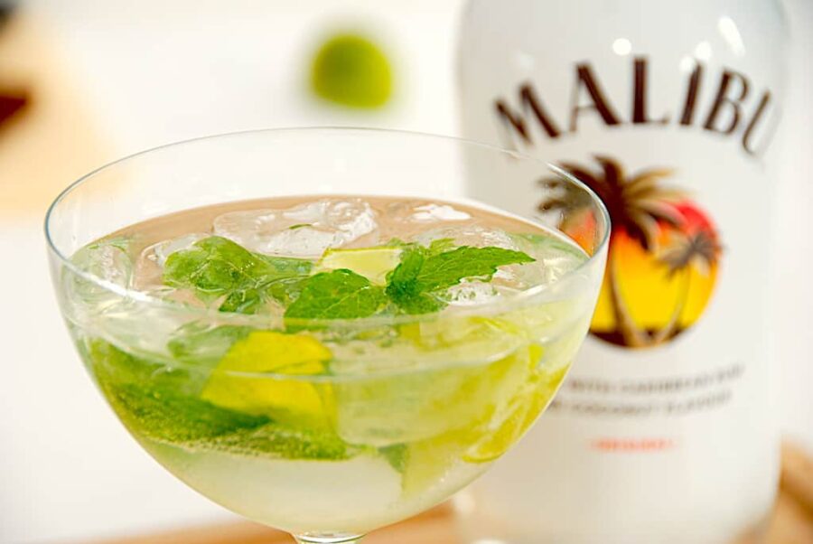 Blodappelsin mojito smuk drink med hvid rom Madens Verden