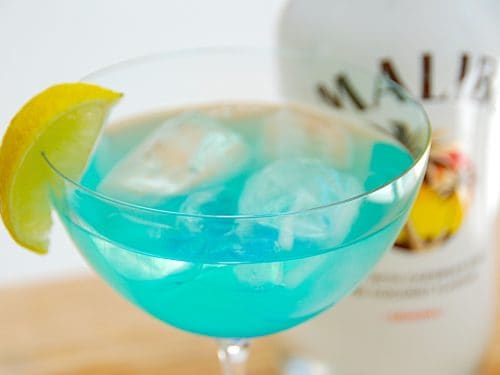 billederesultat for Blue Hawaiian drink