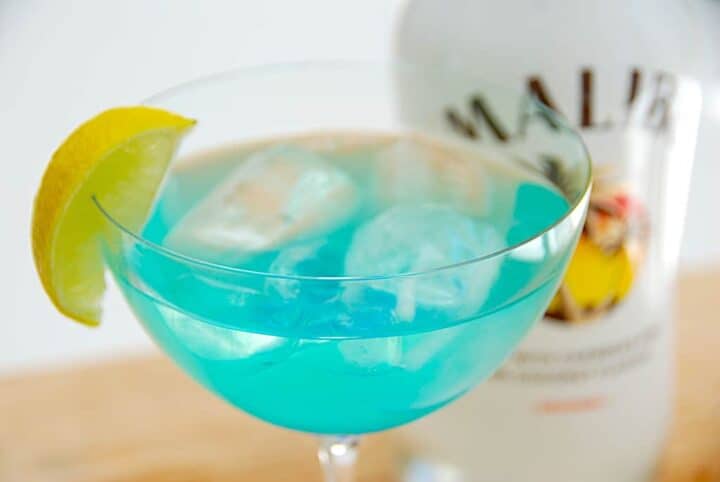 billederesultat for Blue Hawaiian drink