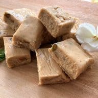 Fudge med nødder