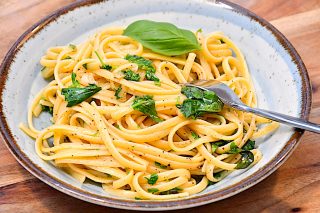 billederesultat for pasta med hvidløg og olie - spaghetti aglio e olio