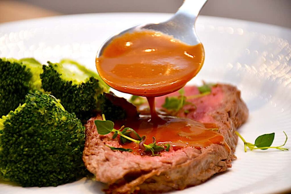 Sauce bordelaise til helstegt oksemørbrad