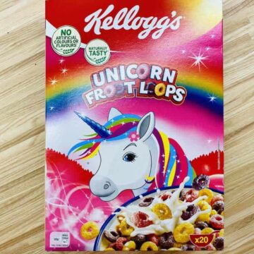 Pakken med Unicorn Froot Loops er et farveorgie af pastel og glimmer, der tiltaler ethvert barn i den lyserøde prinsesse-alder. Men vær opmærksom på det høje sukkerindhold. Foto: Charlotte Mithril / Madensverden.dk