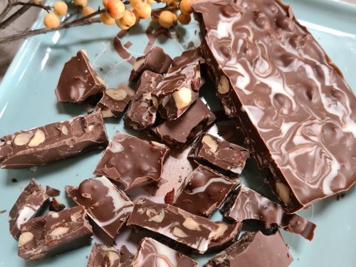 billederesultat for chokoladebrud med hasselnødder