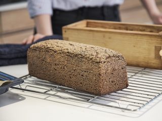Rugbrød med hvedeklid