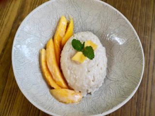 Mango sticky rice