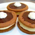 Chokolade og orange medaljer med konditorcreme