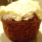 gulerodsmuffins med frosting
