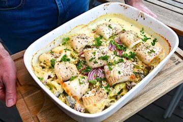 hellefisk i fad med spidskål