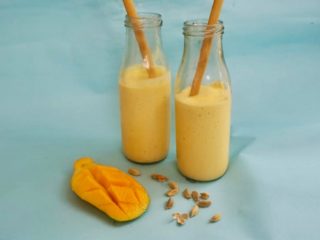 Mango lassi