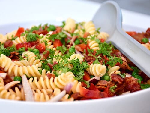 billede med pastasalat med bacon