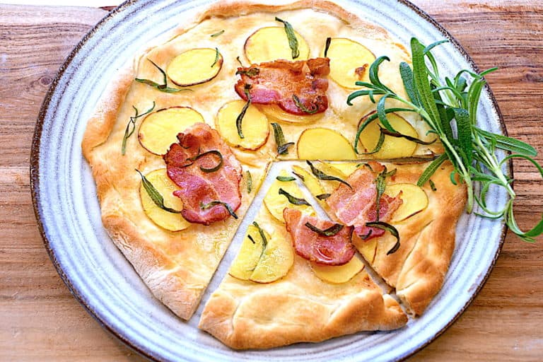 Pizza Bianco med bacon