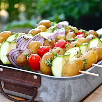 grøntsagsspyd med kartofler til grill