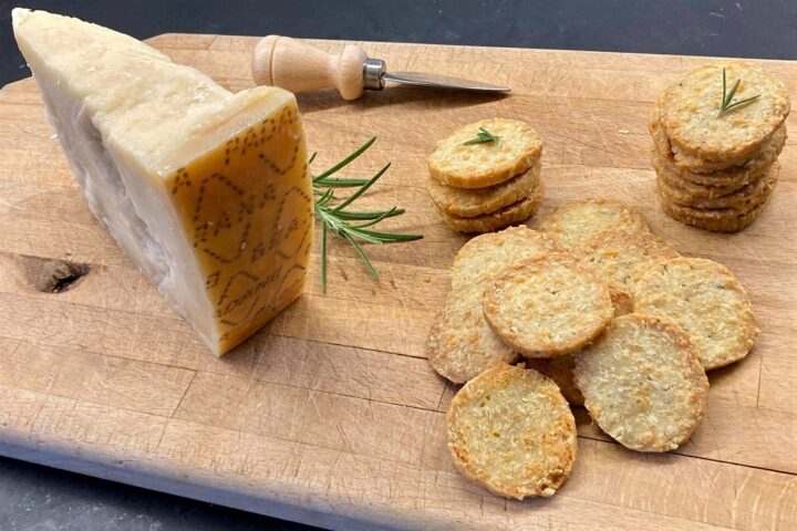 Ostekiks med Grana Padano
