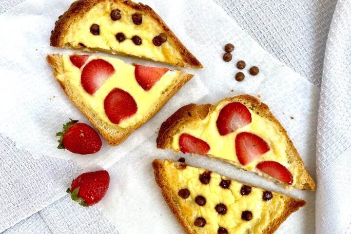 Custard toast