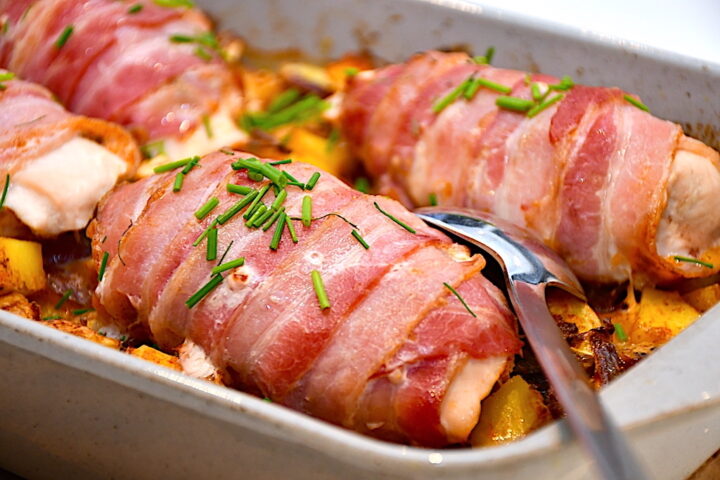 Fyldt kyllingefilet med bacon