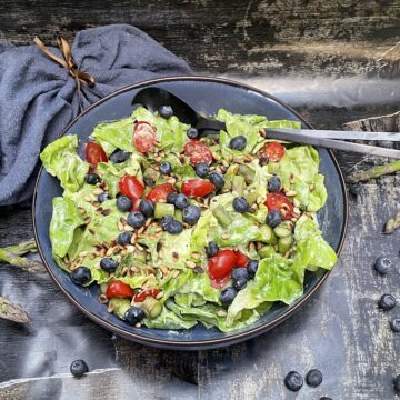 Hovedsalat med avocadocreme